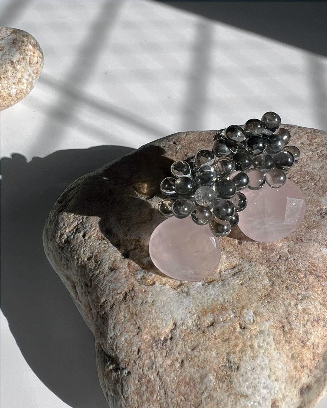 b3-03-502 ローズクォーツ×チェコガラス ピアス&イヤリング【Big Land】【003】