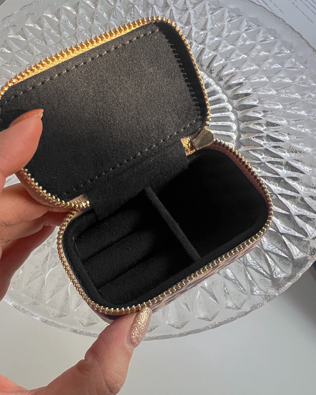 a1-11-502「BKストーン×ビジュー」レクタングルジュエリーBOX【※宅配便発送のみ】【Atelier Chouette】【001】