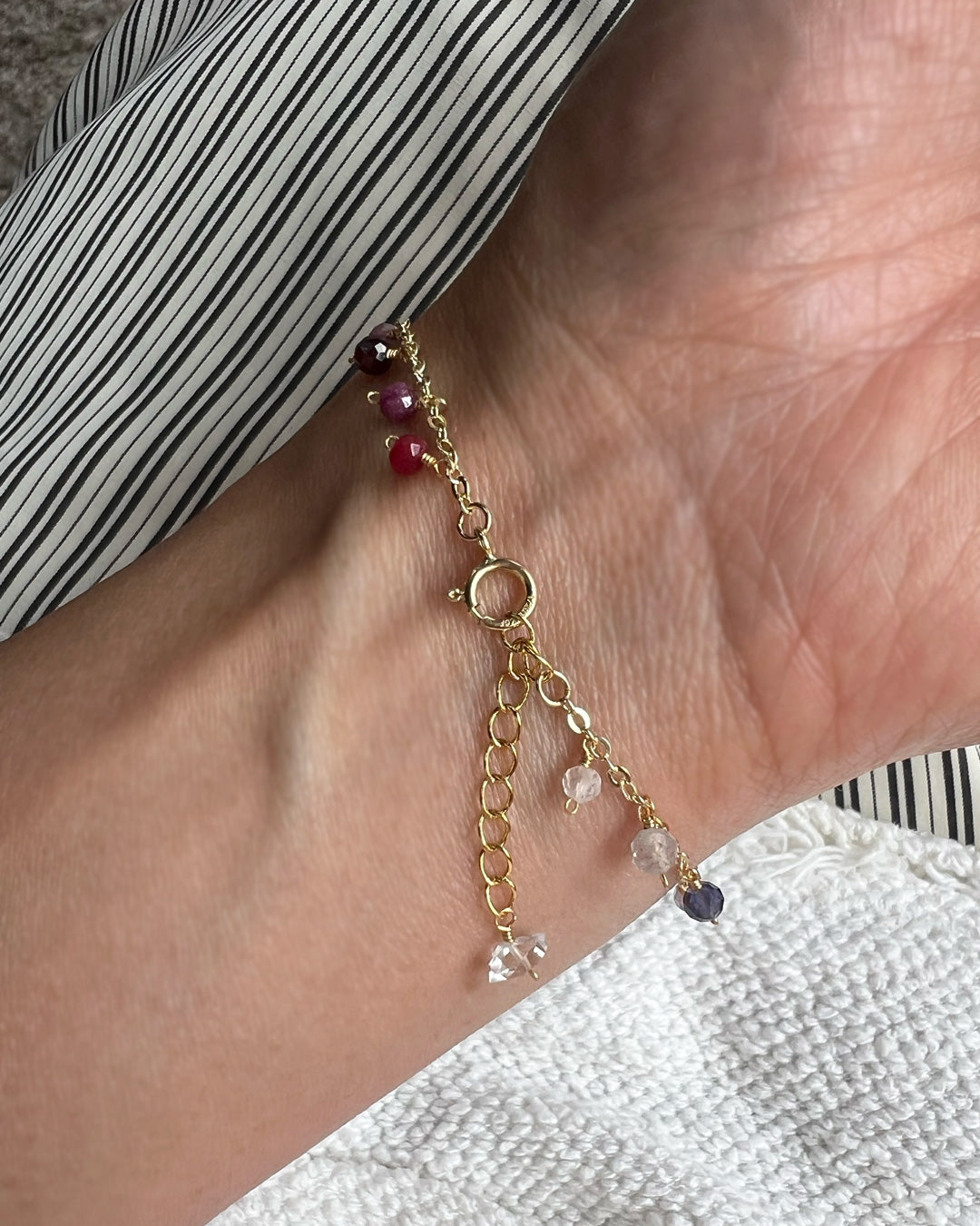 i10−06-505 レインボーアミュレットブレスレット【1＊ichi＊】【010】