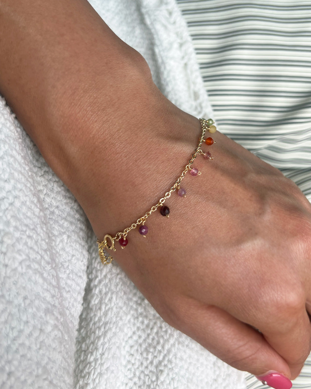 i10−06-505 レインボーアミュレットブレスレット【1＊ichi