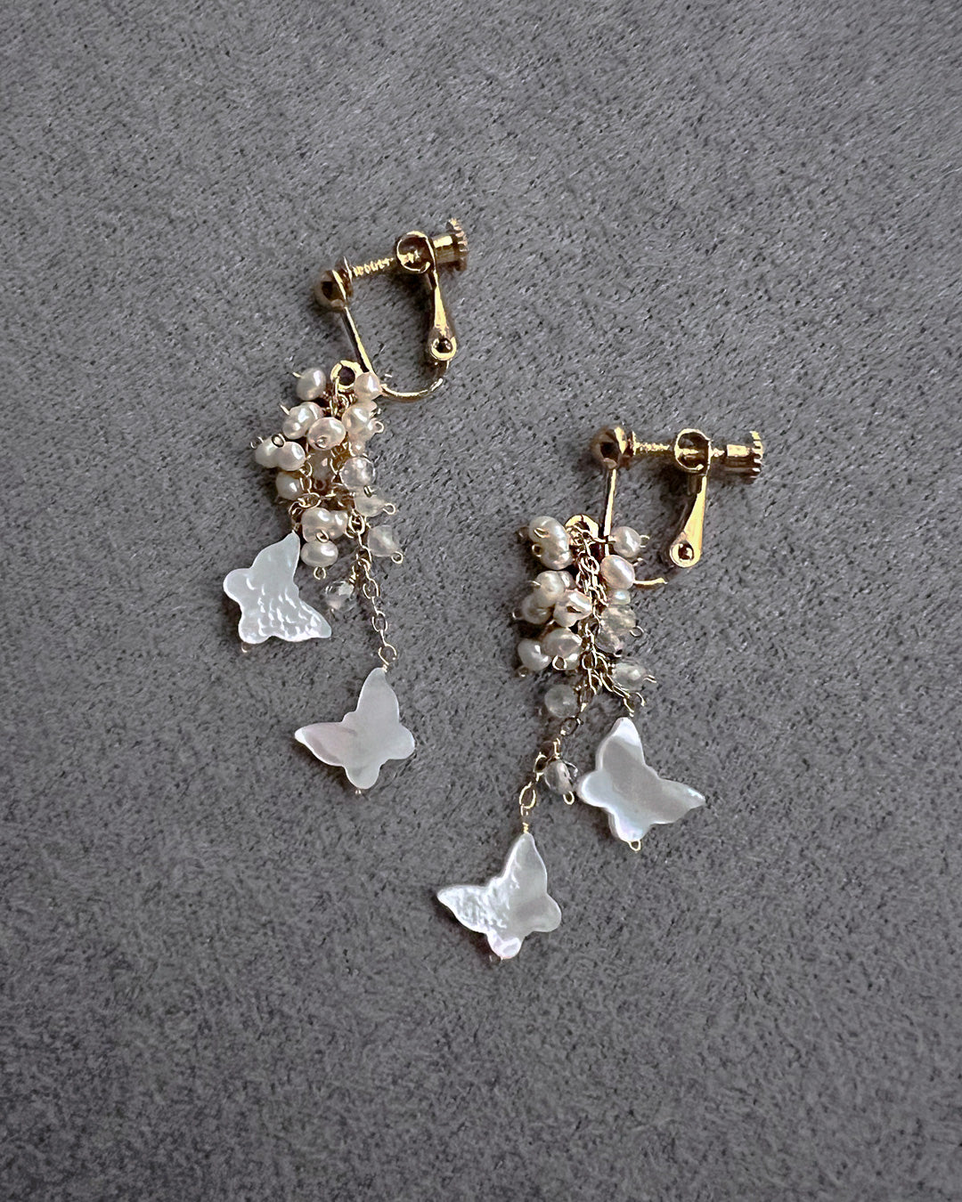 【NOJESS】10金　バタフライ　チェーンピアス NOJESS】10金 バタフライ チェーンピアス