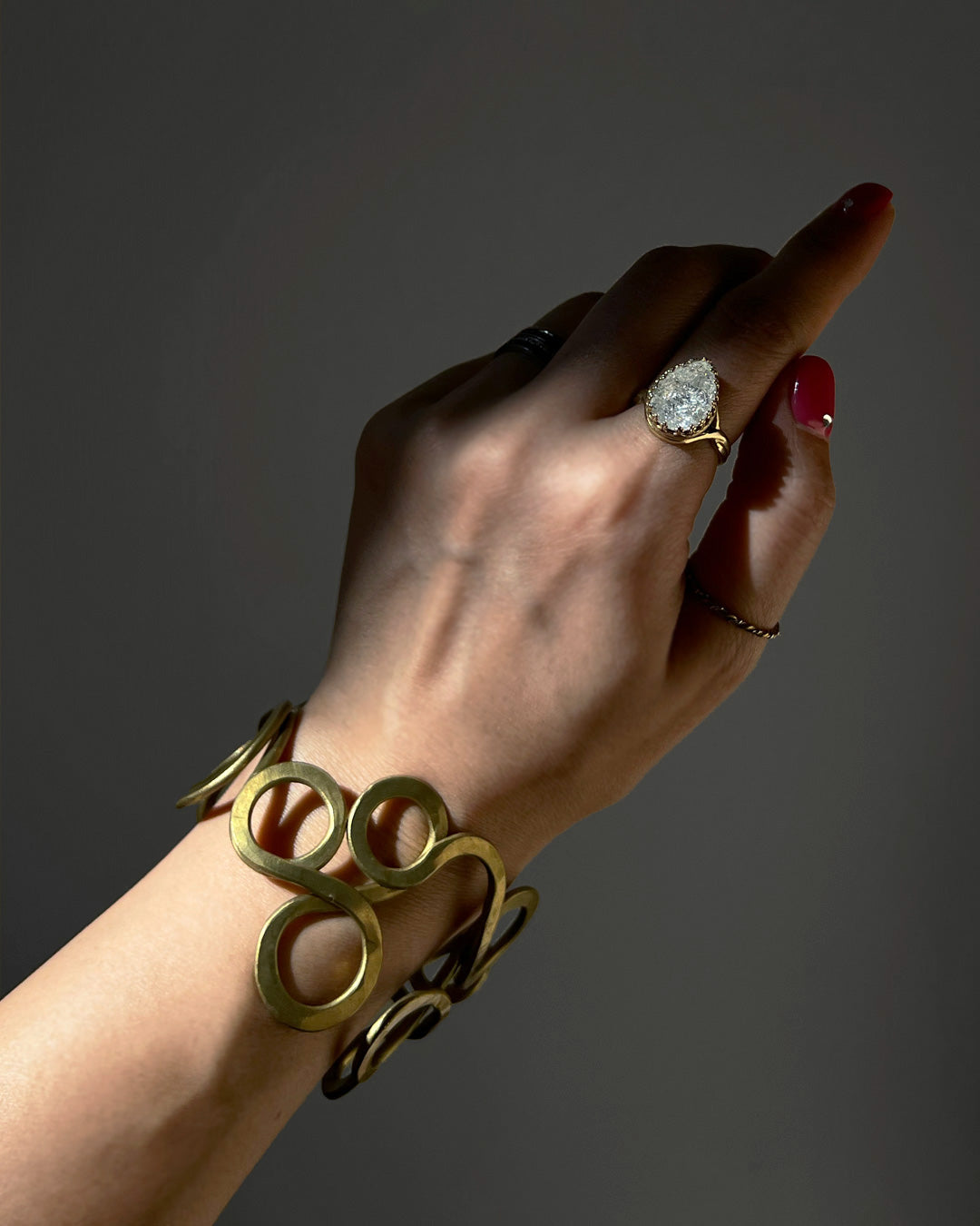 t11−01−506 アラベスクワイドバングル【たゆや】【011】