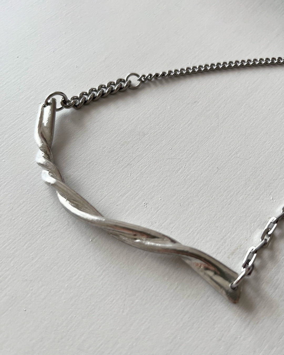 s13−01−503 ツイストバーチョーカー【Sato Hatakeyama】【013】