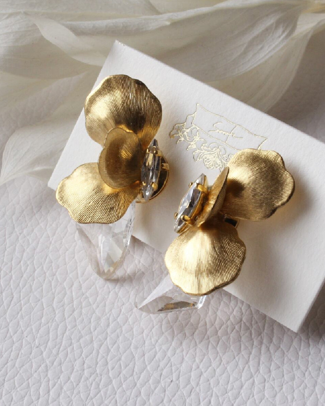 s17−17-504 Gisele(ジゼル)-glass type-ゴールドフラワーピアス＆イヤリング【Sarah】【017】