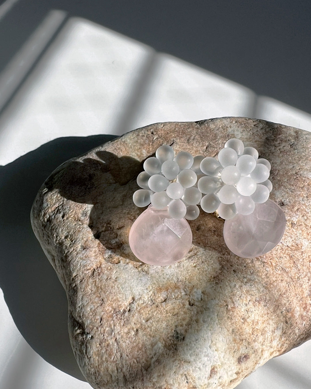 b3-03-502 ローズクォーツ×チェコガラス ピアス＆イヤリング【Big Land】【003】