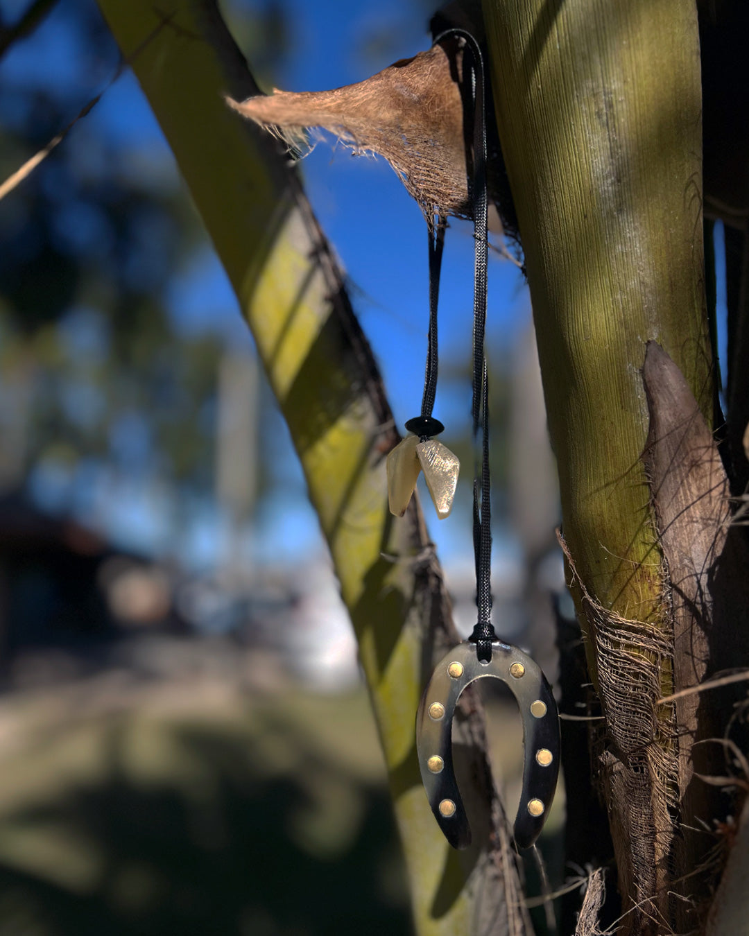 b3-01-502 馬蹄モチーフ水牛ネックレス【Big Land】【003】