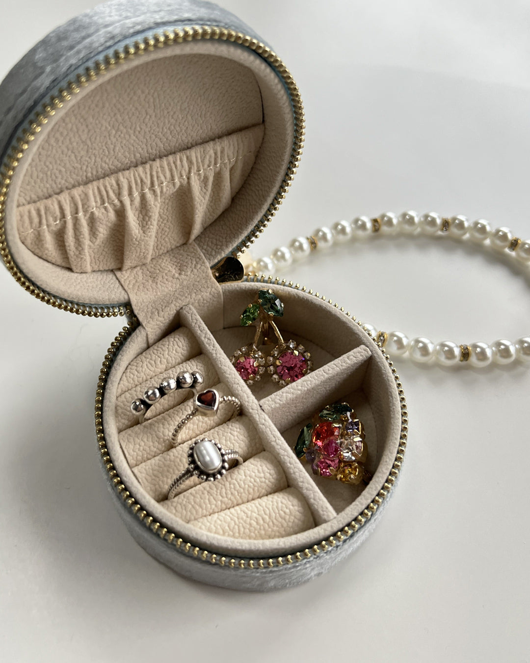 a1-31-605「イニシャル」サークルジュエリーBOX【※宅配便発送のみ】【Atelier Chouette】【001】